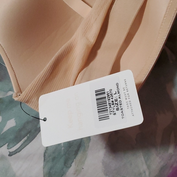 Lively Wireless Bra - Picture 3 of 6